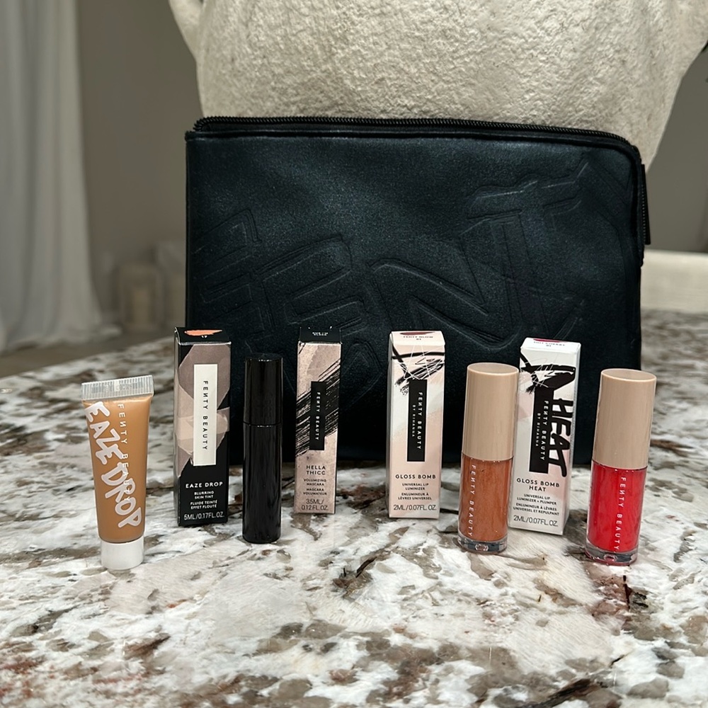 New Fenty Beauty 4 piece makeup set with black cosmetic bag